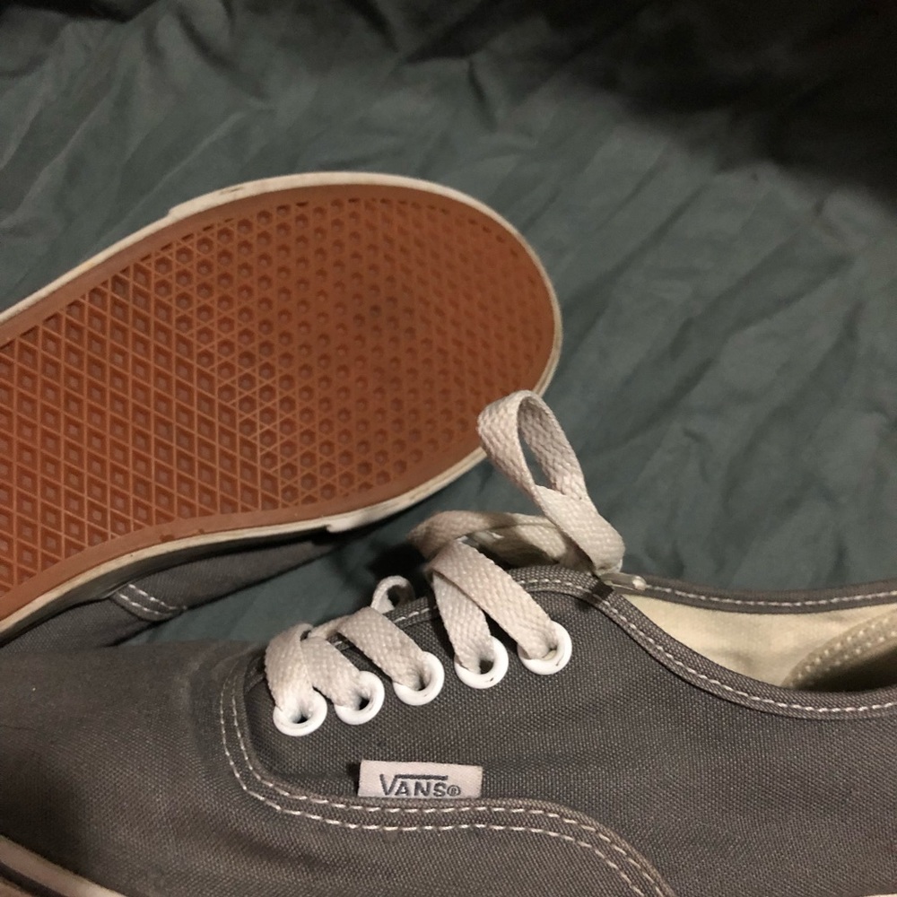 Grey low pro unisex vans